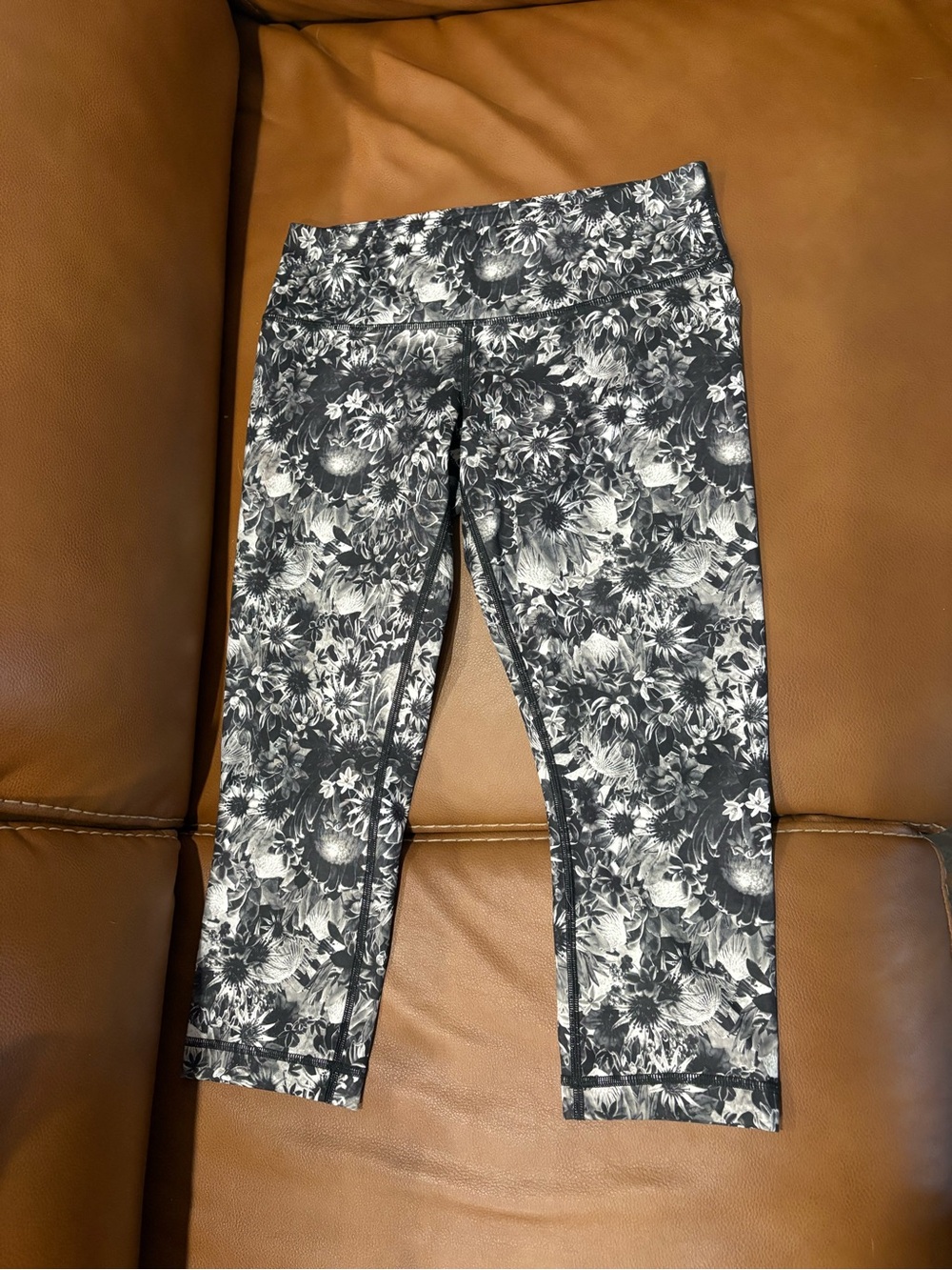 lululemon athletica Black & White Floral Capri Leggings